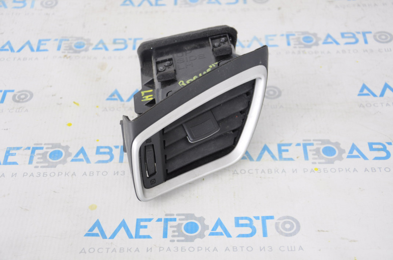 Left air duct deflector for Nissan Rogue 14-16 black