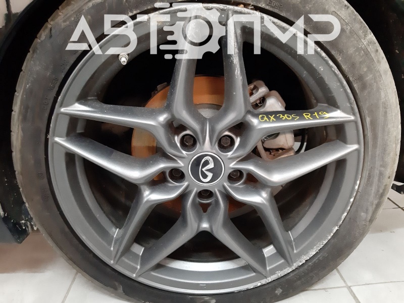 Set of 4 R19 wheels for Infiniti QX30 17-18 S curb