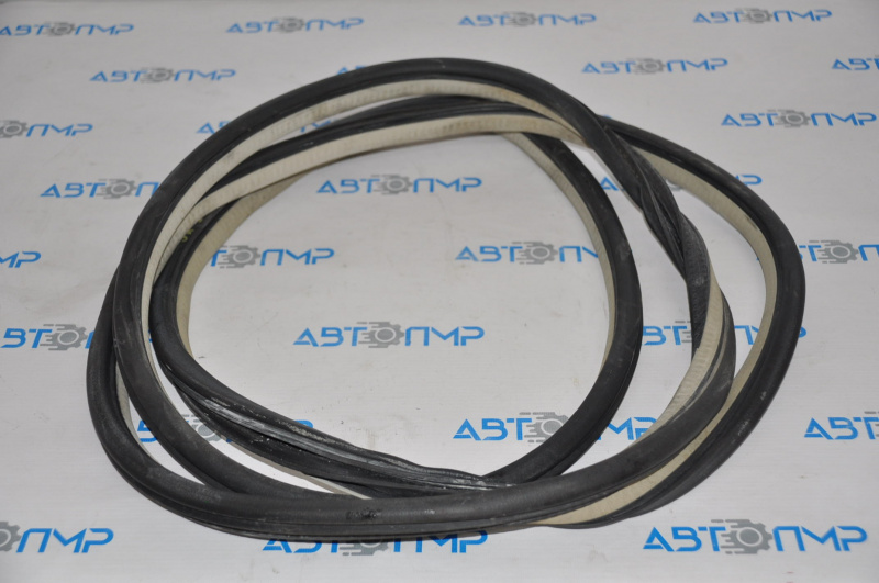 Front right door seal for Infiniti JX35 QX60 13-17 beige