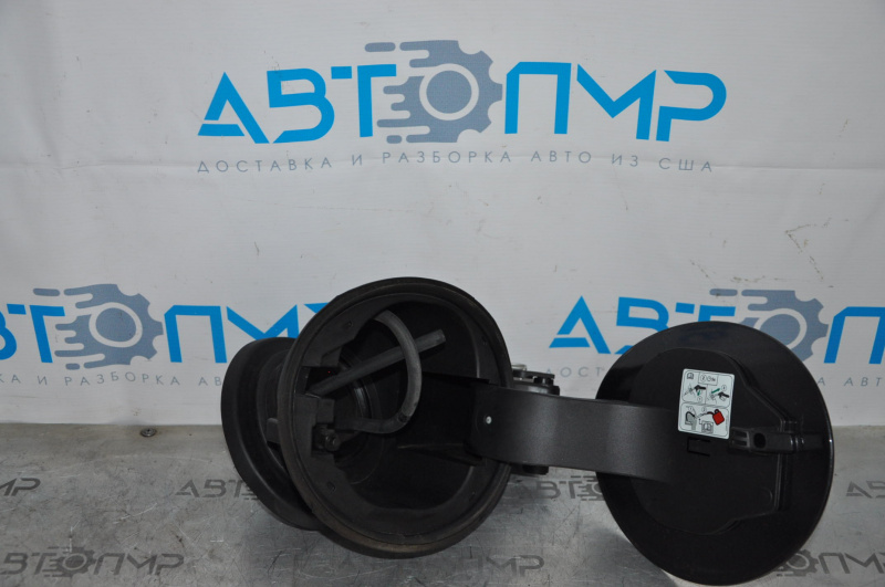 Lincoln MKC 15-19 fuel filler flap with housing