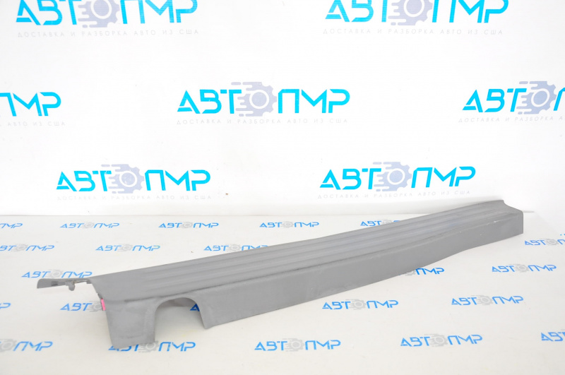 Door sill trim rear right Toyota Sienna 11-14 gray, scratches