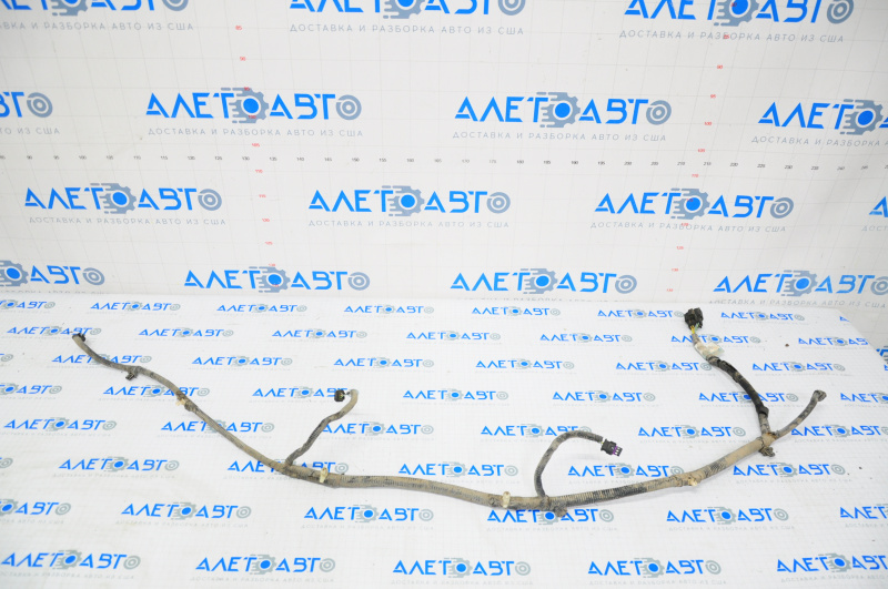 Rear bumper wiring for the 2013-2013 Ford Escape MK3 pre-restored model with parking sensors