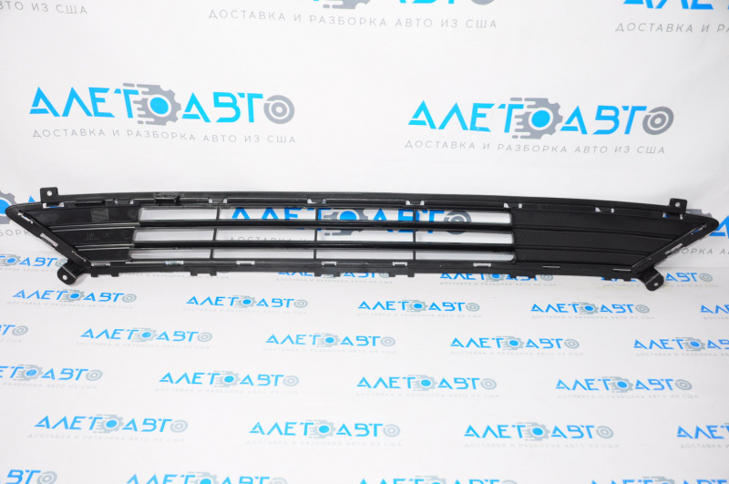 Ford Fusion mk5 19-20 front bumper lower grille gloss