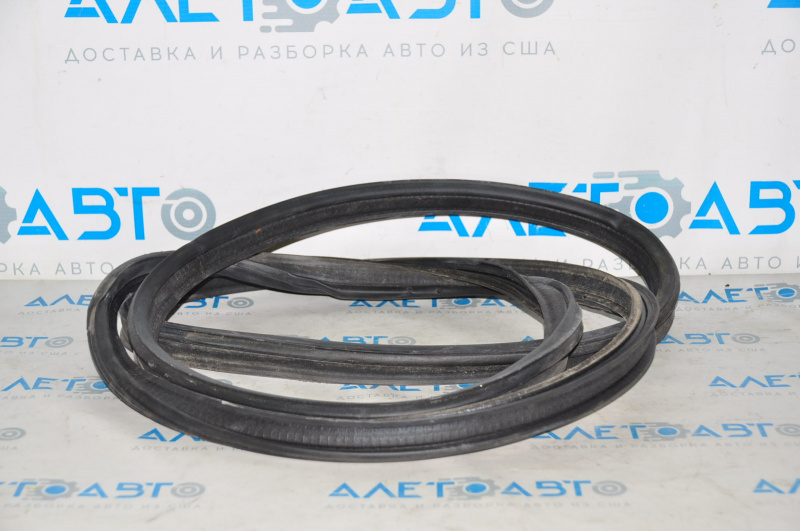 Honda Civic X FC 16-21 4D Trunk Lid Seal