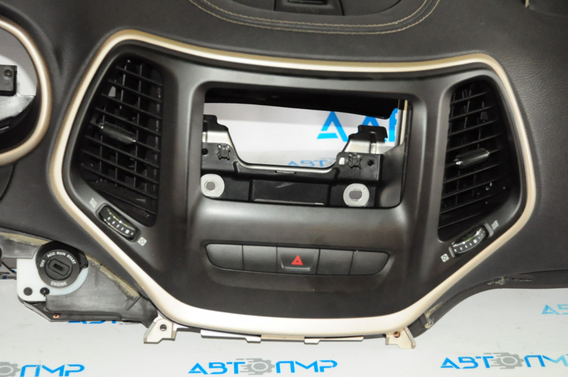 Frame for radio with air ducts Jeep Cherokee KL 14-18 under the middle display