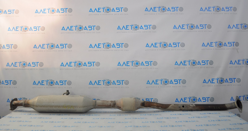 Toyota Camry V55 15-17 2.5 liter exhaust pipe with catalytic converter