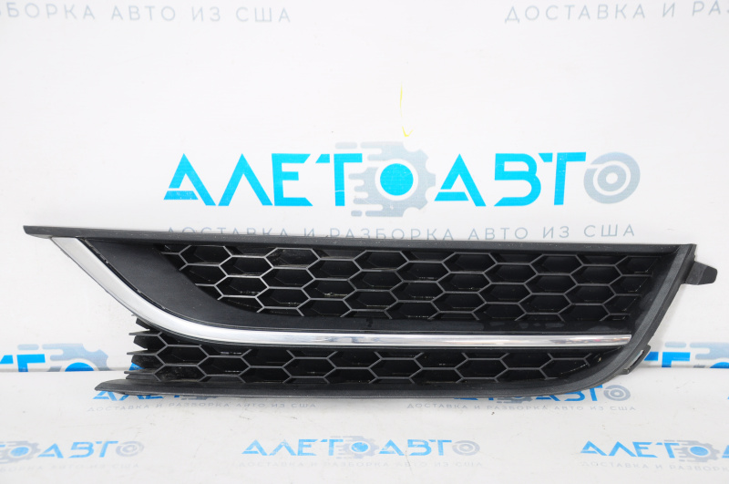 Left front bumper grille for VW Passat B7 12-15 USA without fog lights, with molding