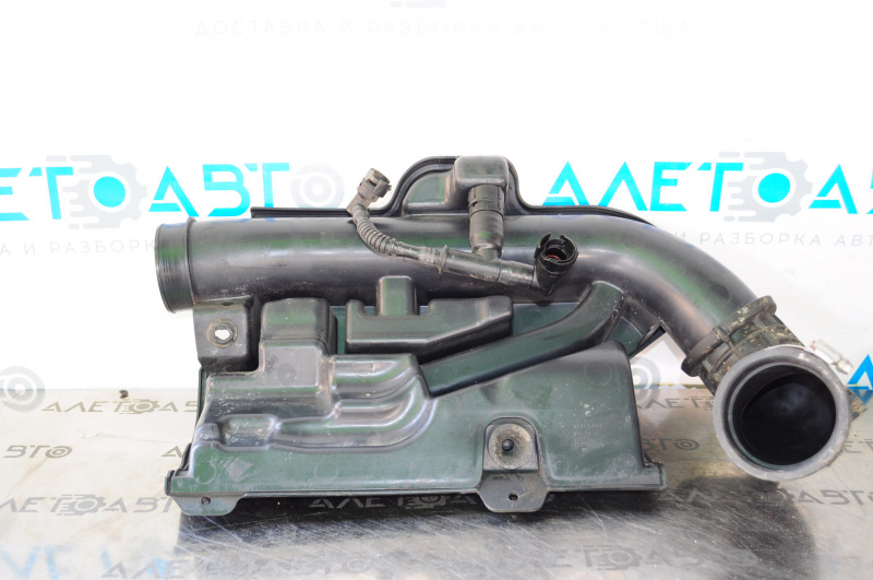 Air duct for manifold Chevrolet Malibu 13-15