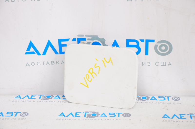 Fuel filler door Nissan Versa 12-19 usa