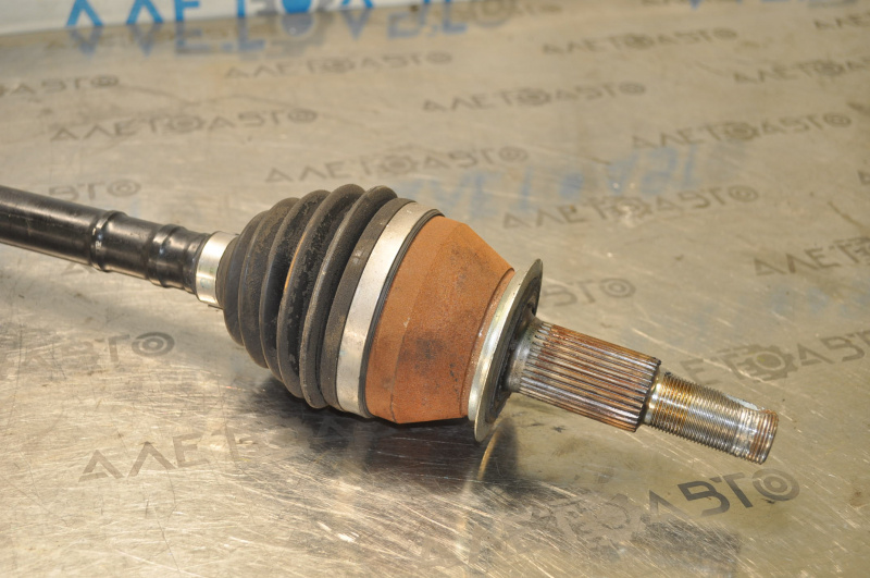 Drive axle shaft rear right Infiniti Q50 14-20 2.0T, 3.0T, 3.7 thread defect