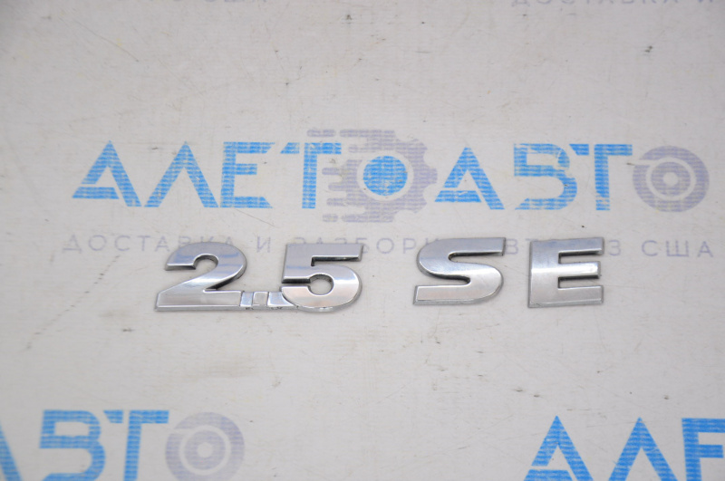 Emblem inscription 2.5 SE trunk lid VW Jetta 11-14 USA