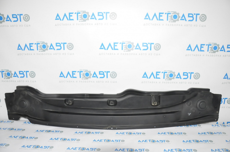 Chevrolet Volt 16 wiper pan - cracked fastening in the center