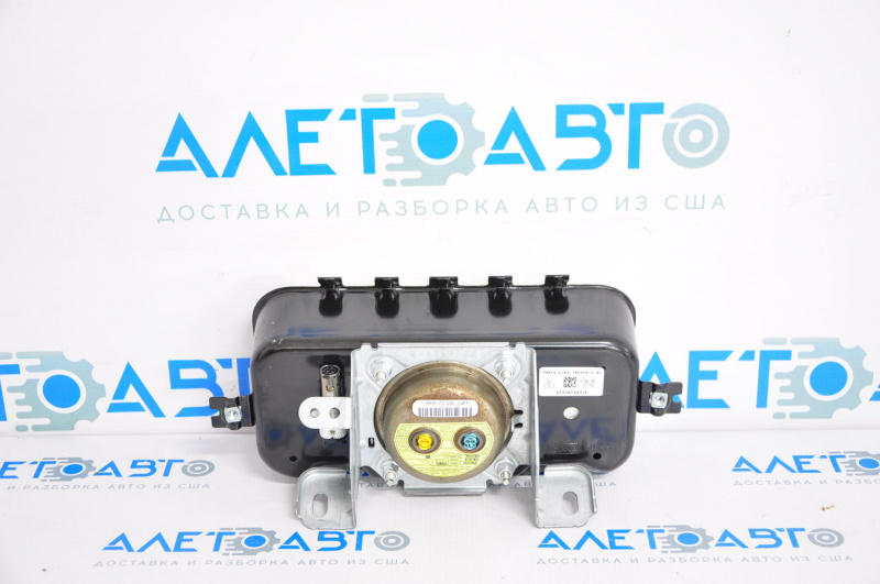 Passenger airbag in the dashboard of a Ford Escape MK3 2013-2014 pre-restyling