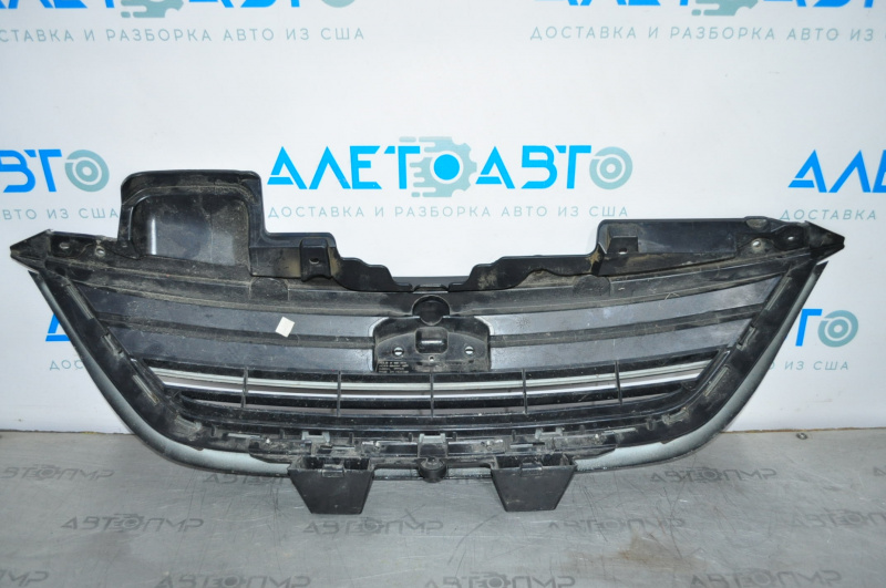 Radiator grill grill Ford Fiesta 11-13 prerest assembly, without badge