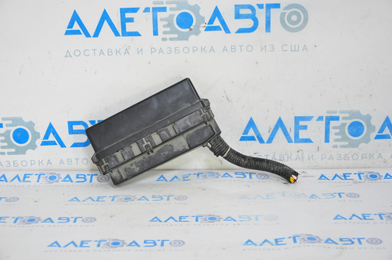 Housing of the relay block under the hood right Infiniti JX35 QX60 13- assembled