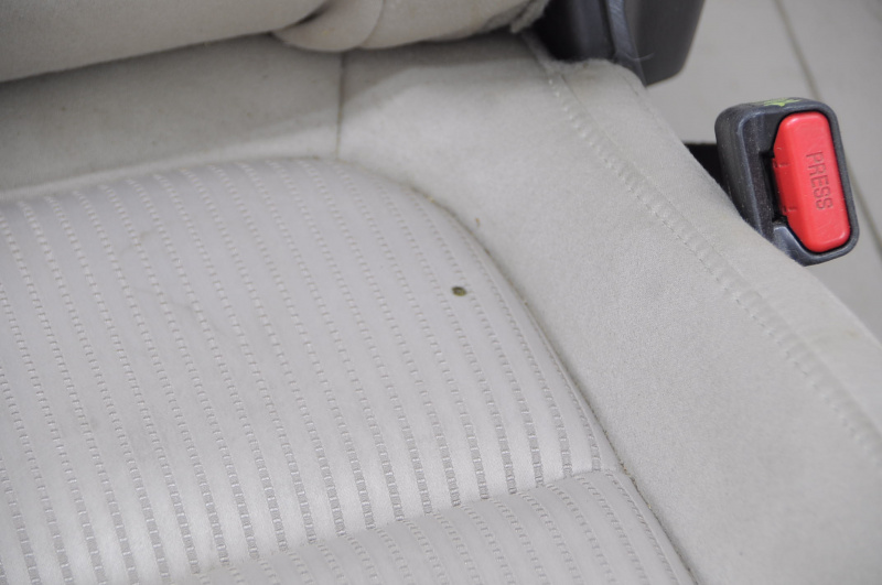 Passenger seat Mazda 6 13-17 without airbag, mechanical, gray cloth, burnt