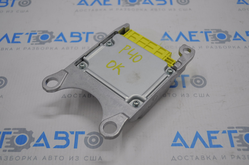 SRS airbag module airbag computer Toyota Prius V 12-14