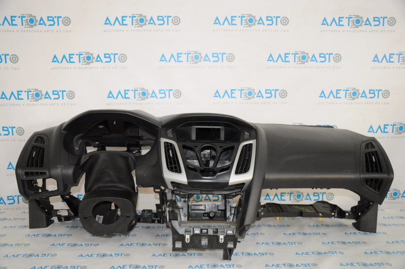 Dashboard front panel without AIRBAG Ford Focus mk3 11-14 dorest, crack in the glove compartment crepe, cracking body
