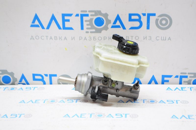 Brake master cylinder with reservoir VW Passat b7 12-15 USA type 1