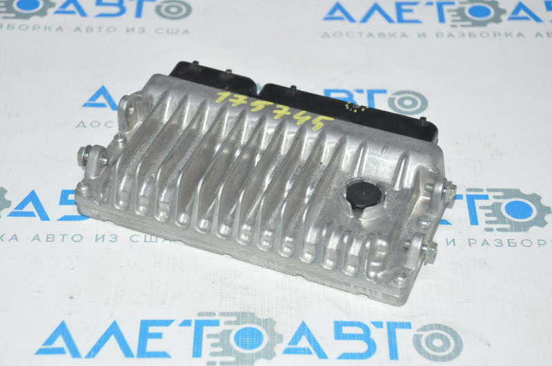 Block ECU engine computer Toyota Camry v50 12-14 2.5 usa chip breakage