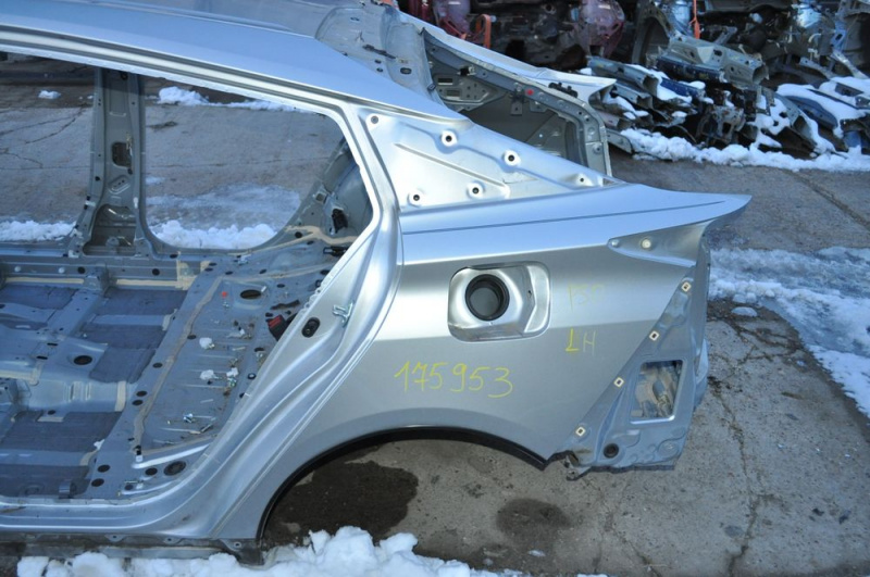 Quarter wing rear left Toyota Prius 50 16-18 without BSM silver