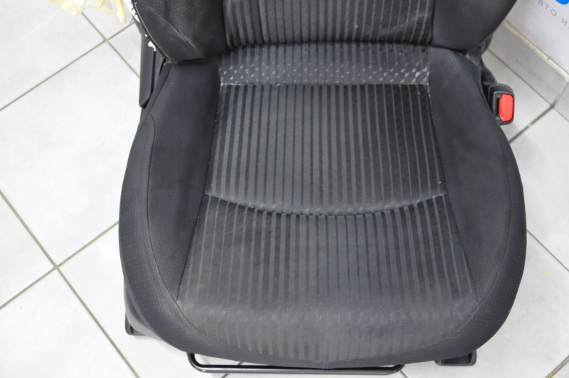Passenger seat Toyota Prius 50 16-18 without airbag, mechanical, cloth black, shot