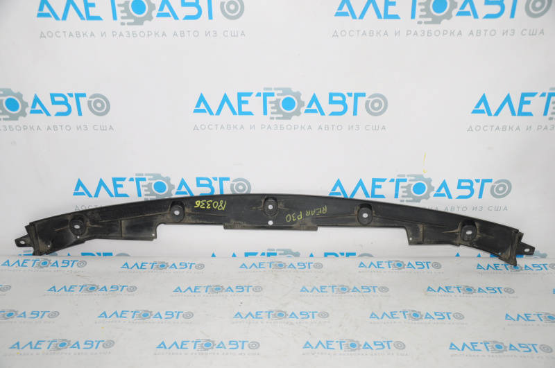 Rear bumper lip center Toyota Prius 30 10-15 cracked mount