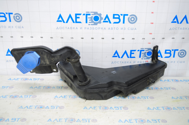 Audi Q5 8R 09-17 washer reservoir with neck, lid and filter for headlight washer
