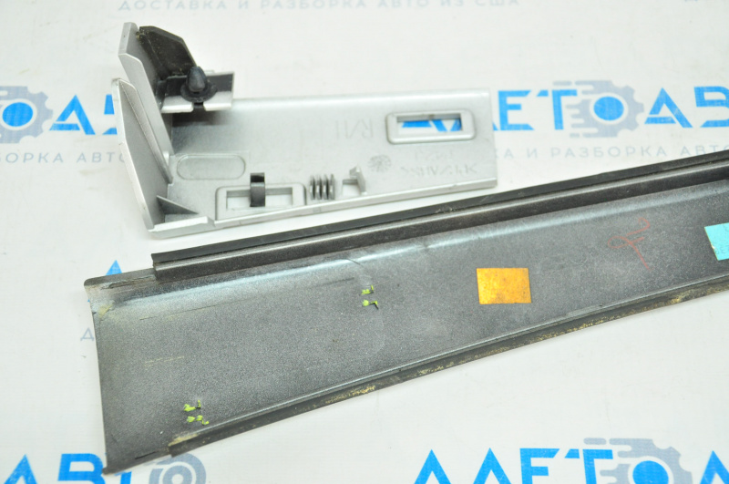 Roof lining right Infiniti JX35 QX60 13-14 for panorama, fastening defect