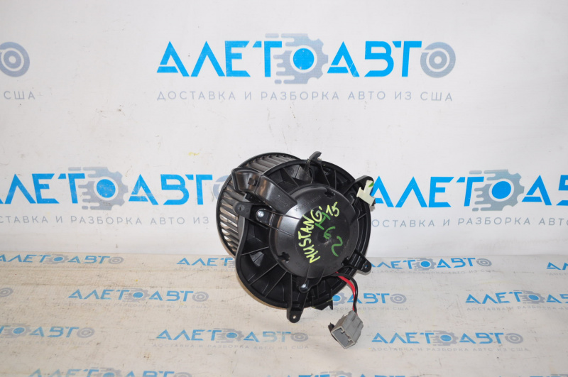 Motor heater fan Ford Mustang mk6 15-23 broken fasteners