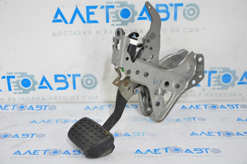 Brake pedal for Toyota Camry v70 18-24 2.5, 3.5 with sensor