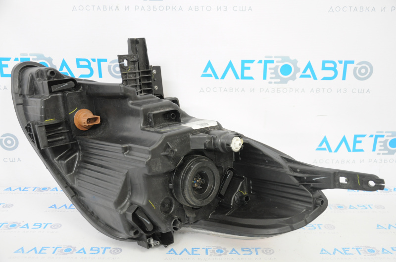 Headlight front right Nissan Versa 15-19 naked usa rest