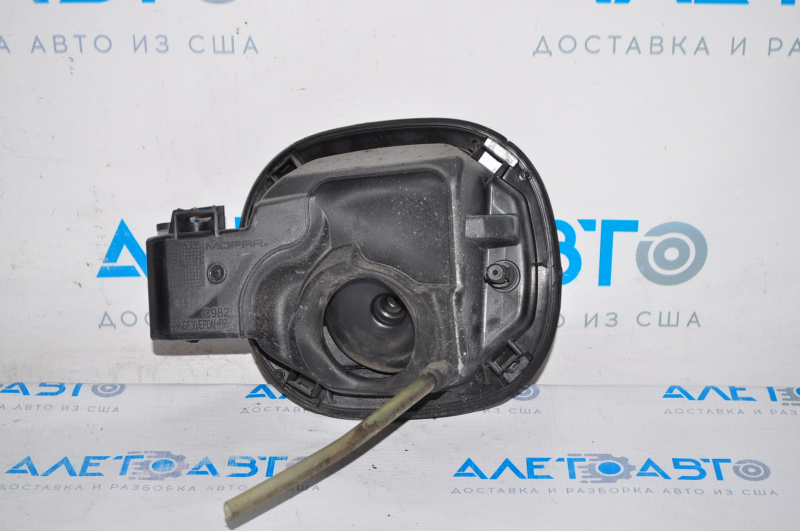 Fuel filler flap with housing Fiat 500X 16-18 broken mount