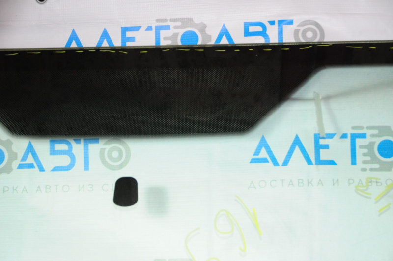 Windshield Ford Focus mk3 11-18 usa air on the contour, sand, chip