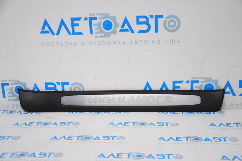 Door sill outer front right Toyota Highlander 14-19 chrome, scratches