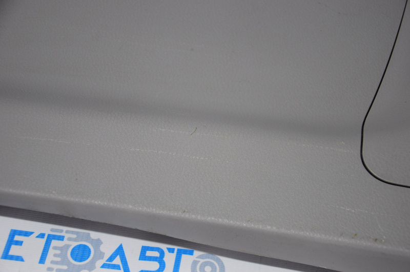 Toyota Highlander 14-19 JBL gray trunk door trim scratches