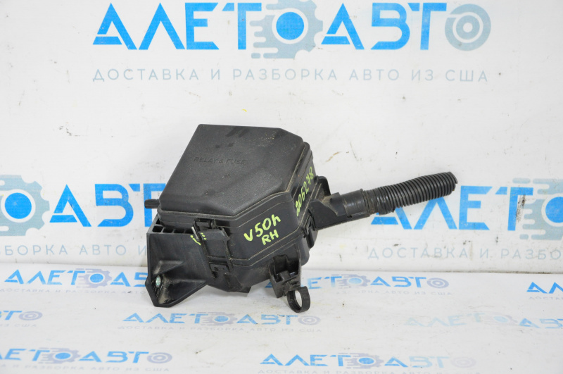 Fuse box under hood right Toyota Camry v50 12-14 2.5 usa latch breakage