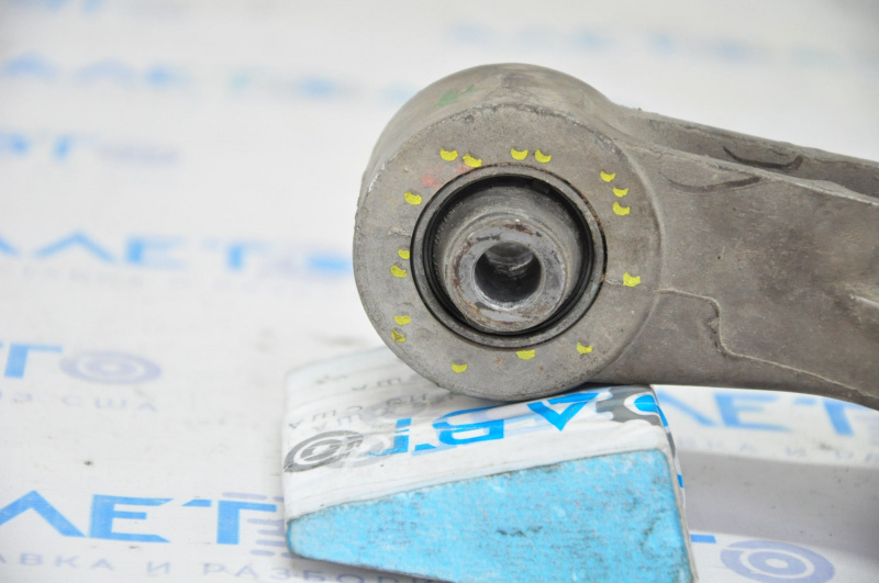 Lower rear right arm Infiniti G25 G35 G37 4d 06-14 torn silent block