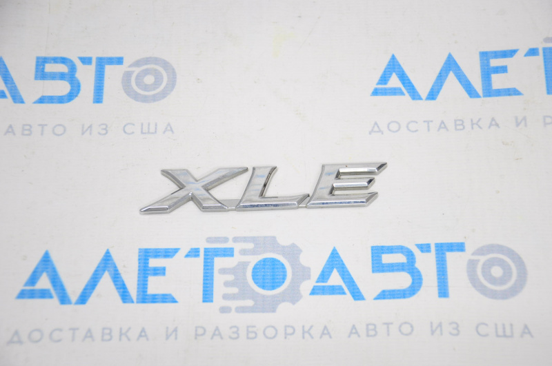 Toyota Camry V50 12-14 USA XLE Trunk Lid Emblem