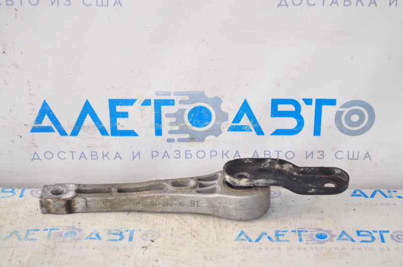 Rear engine mount for VW CC 08-17