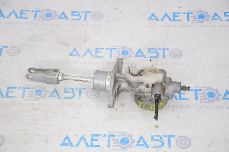 Clutch master cylinder manual transmission Subaru Forester 14-18 SJ