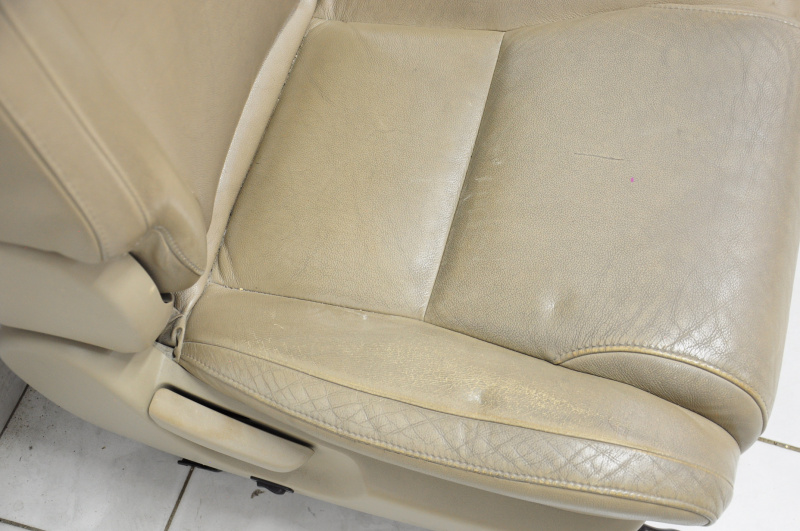 Passenger seat Toyota Sequoia 08-09 without airbag, fur, beige leather, heating not factory, worn