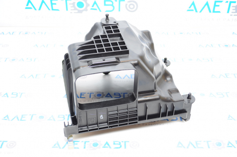 Lower air filter housing cover Toyota Camry v70 18-21 2.5 EUR