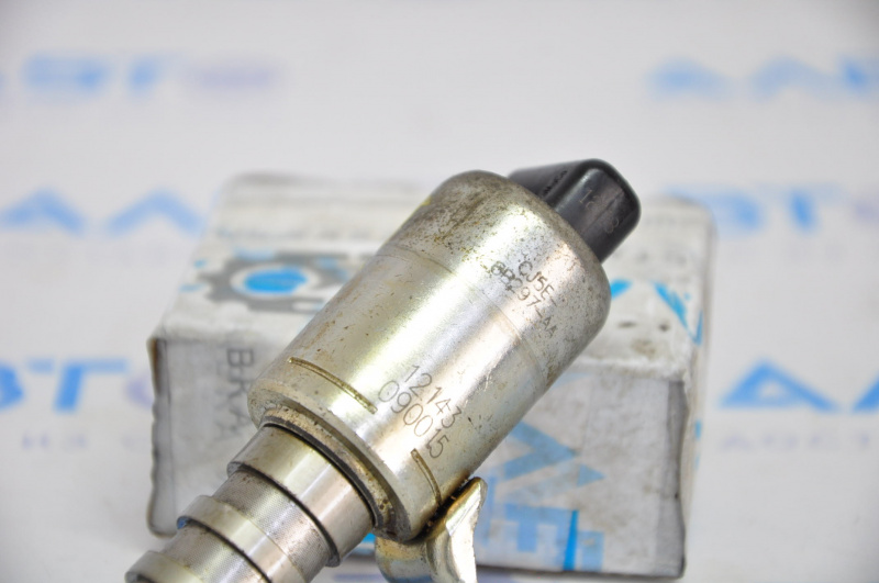 Phase regulator valve outlet Ford Fusion mk5 13-20 2.0T, 2.5, hybrid