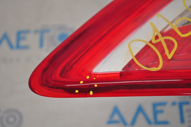 Inner taillight trunk lid left Ford Escape MK3 13-16 prerest, crack on glass