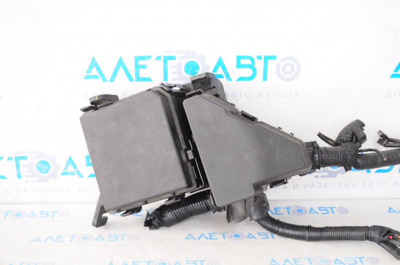 Infiniti QX50 19-20 underhood fuse box assembly