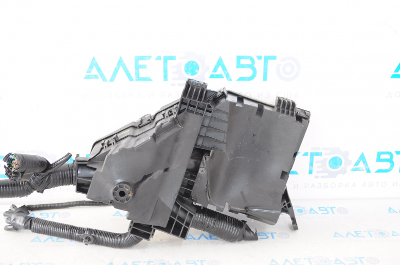 Infiniti QX50 19-20 underhood fuse box assembly
