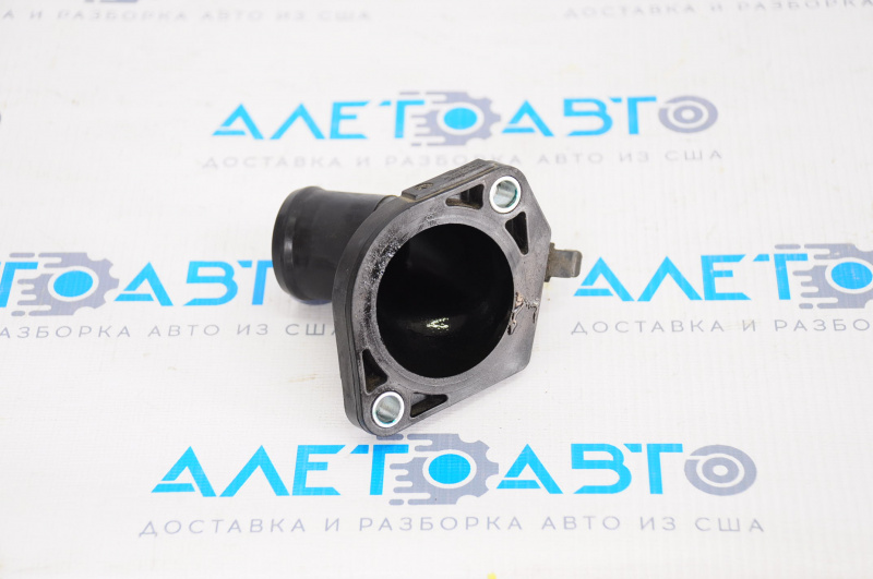 Thermostat housing Nissan Versa 12-19 usa 1.6