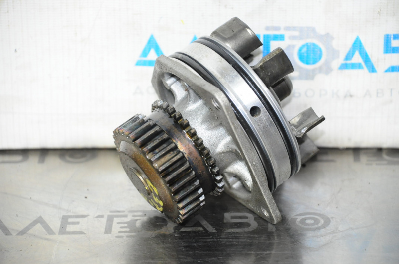 Water pump Infiniti G25 G35 G37 4d 06-14