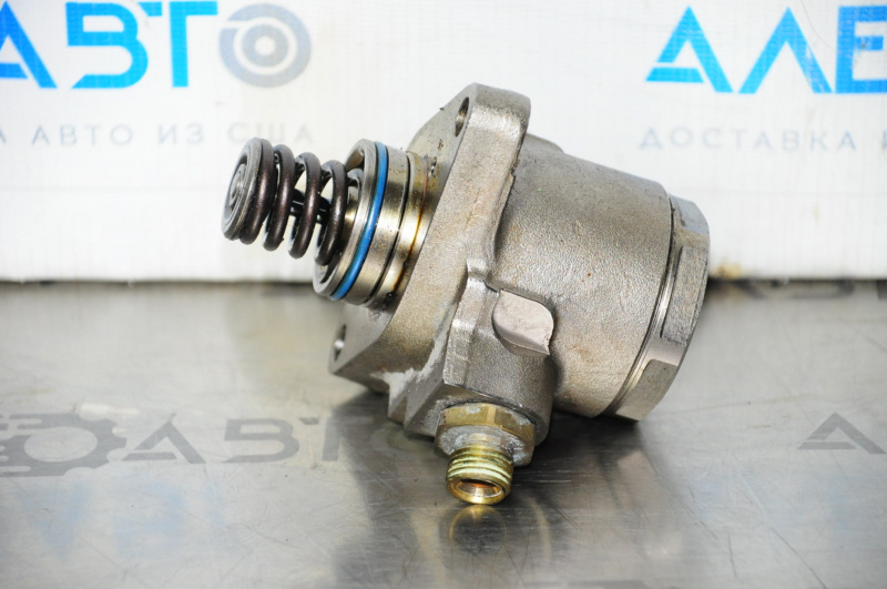 Fuel pump high pressure fuel pump injection pump VW Jetta 11-18 USA 1.4T without sensor